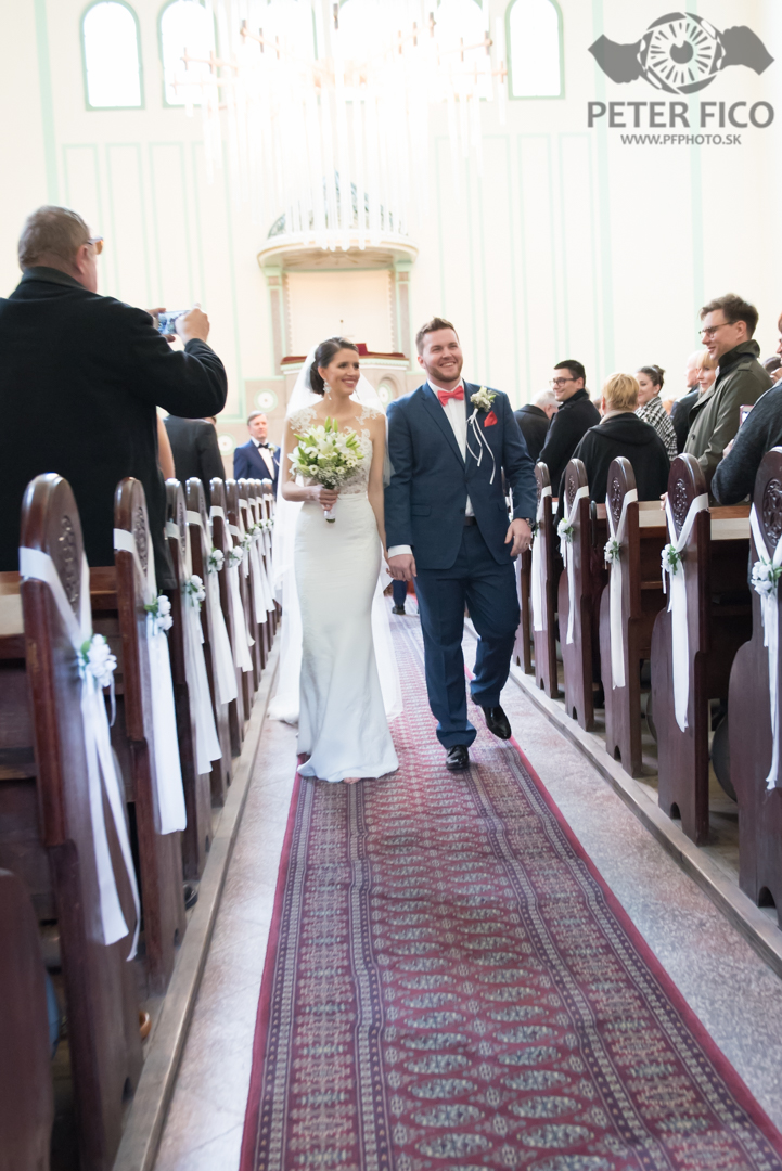 Krásne svadobné fotky s Bratislave. Peter Fico svadobný fotograf