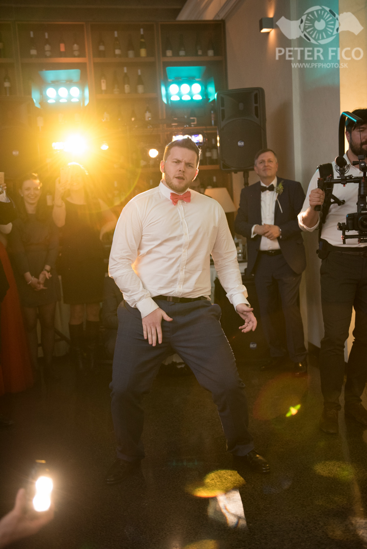 Krásne svadobné fotky s Bratislave. Peter Fico svadobný fotograf