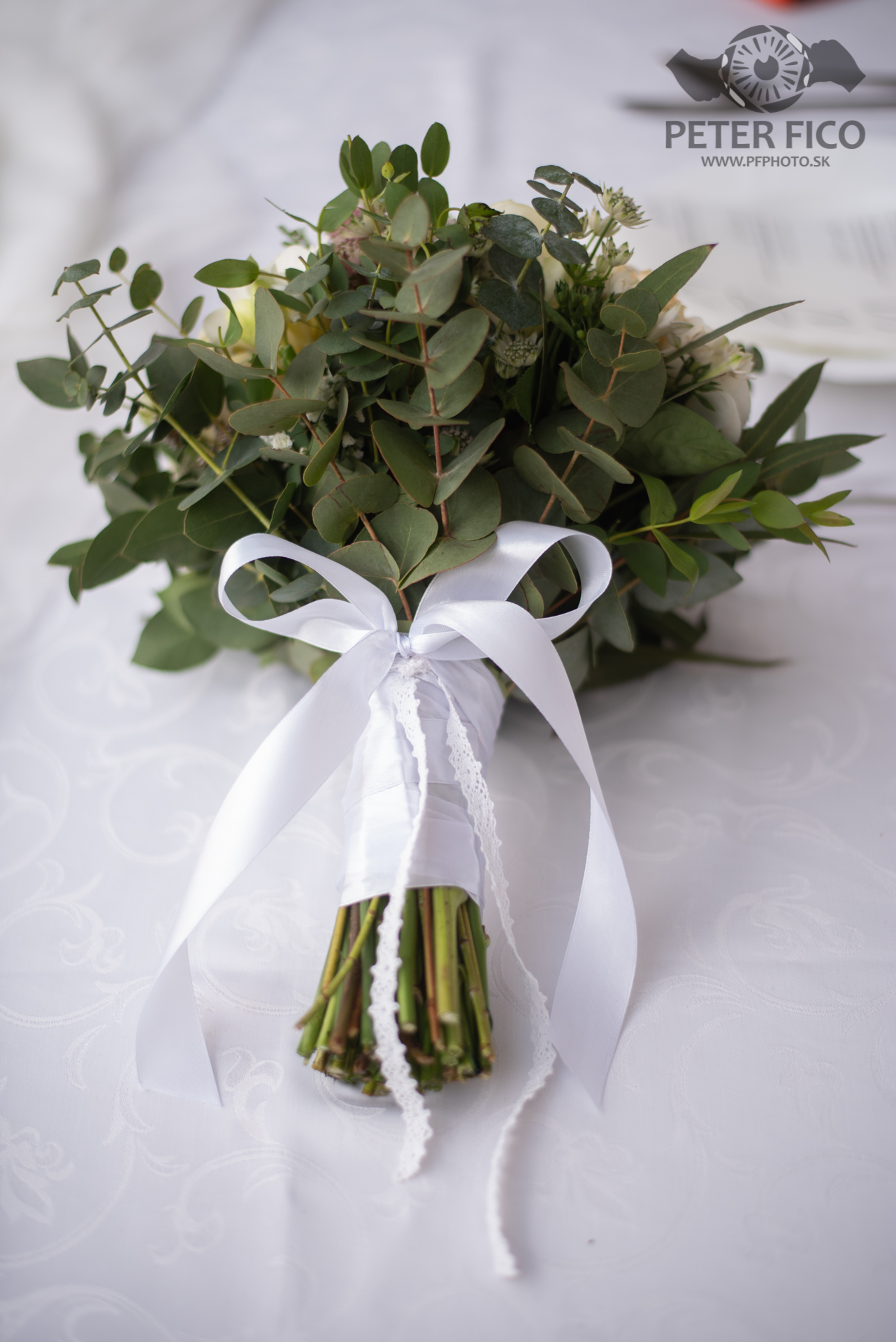 Krásne svadobné fotky s prírode. Peter Fico svadobný fotograf