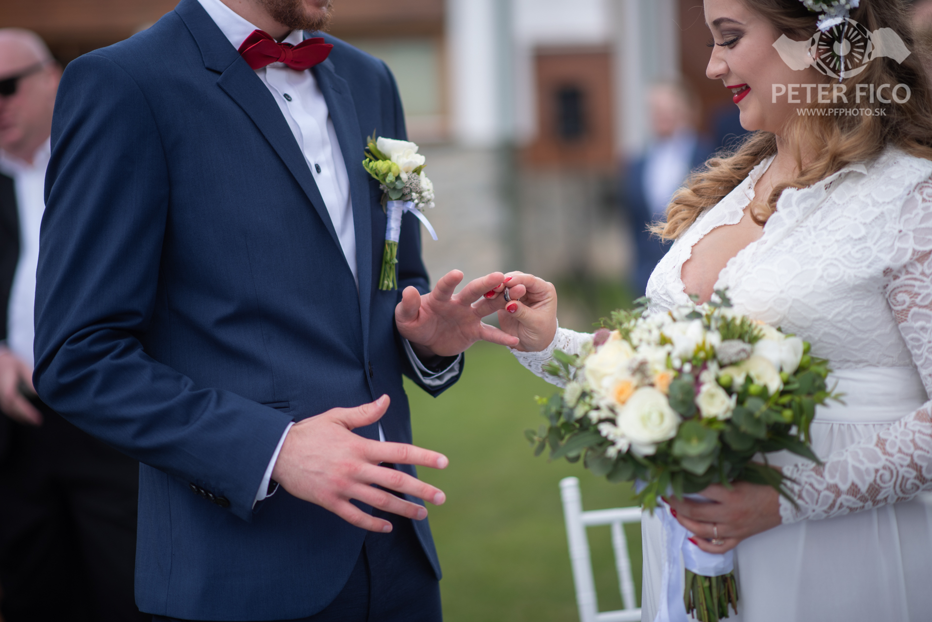 Krásne svadobné fotky s prírode. Peter Fico svadobný fotograf