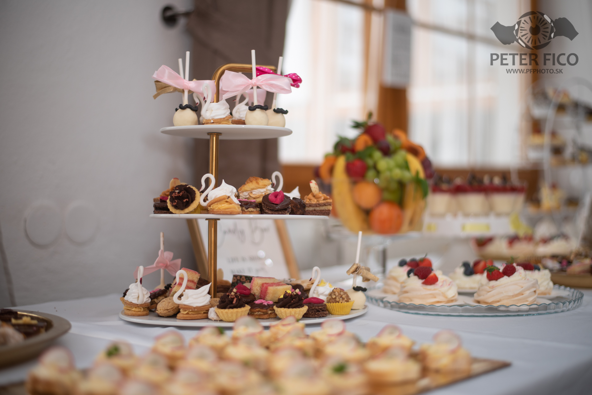 Krásne svadobné fotky s prírode. Peter Fico svadobný fotograf