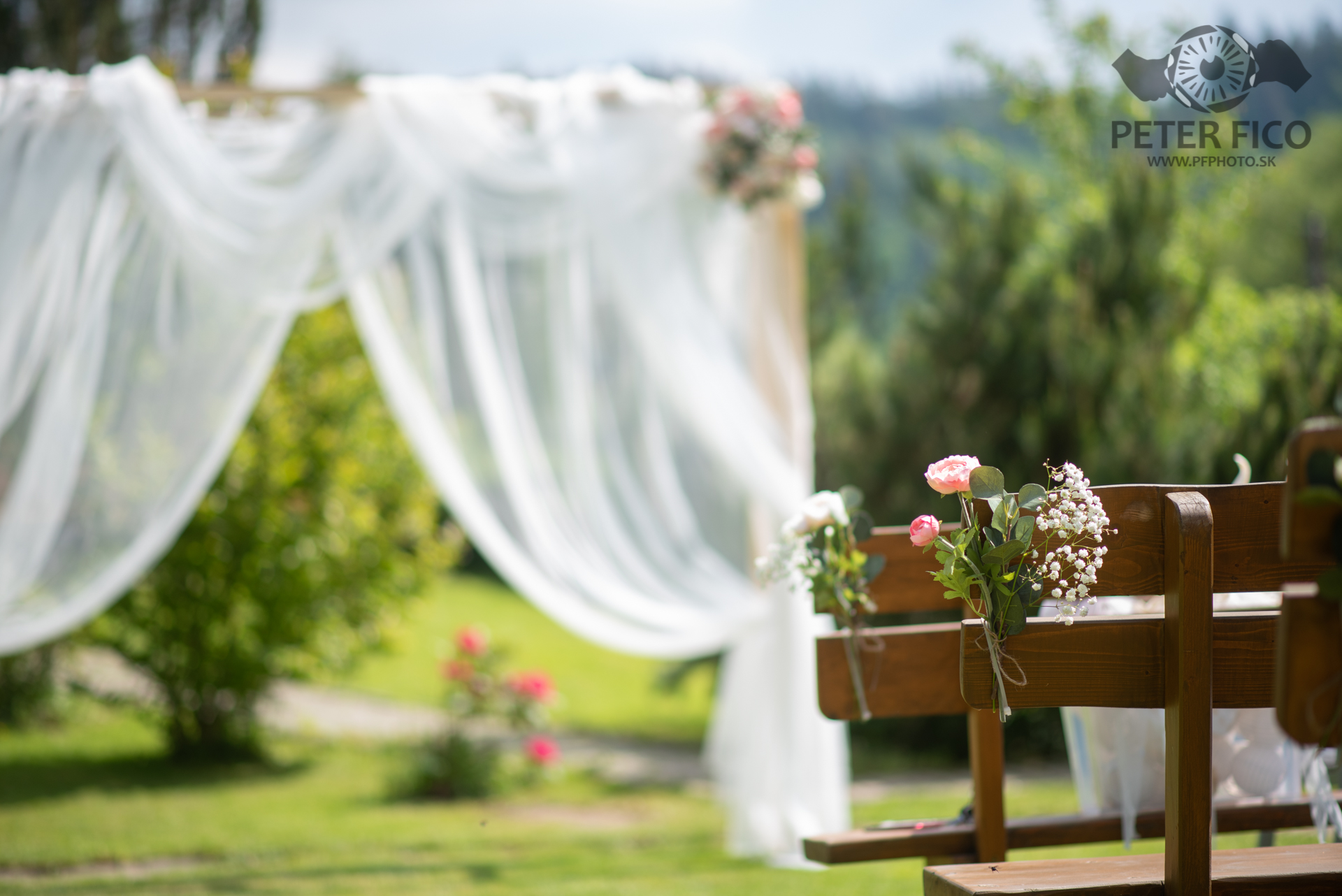 Krásne svadobné fotky s prírode. Peter Fico svadobný fotograf