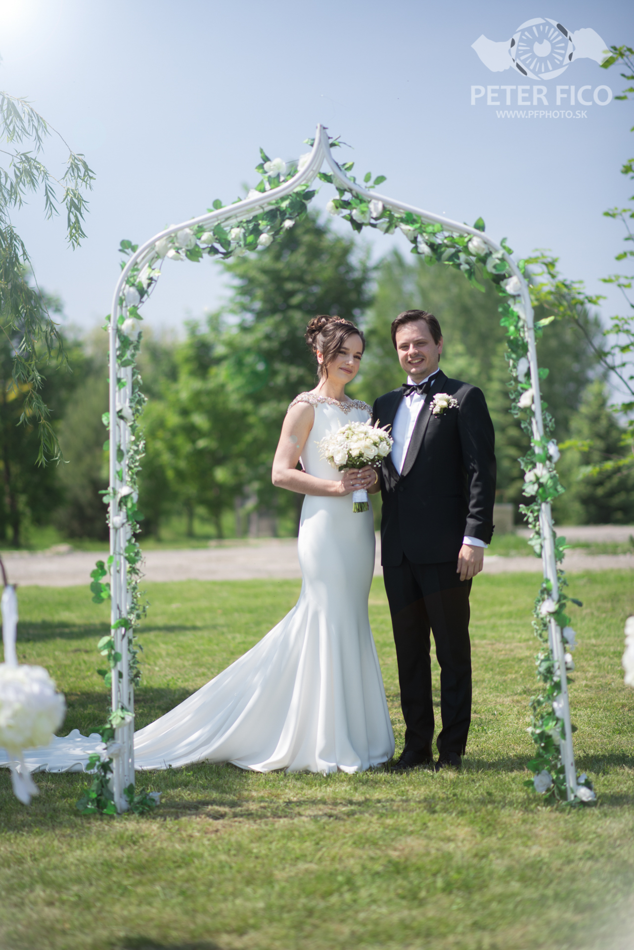 Svadobné fotky na ranči. Peter Fico svadobný a portrétny fotograf