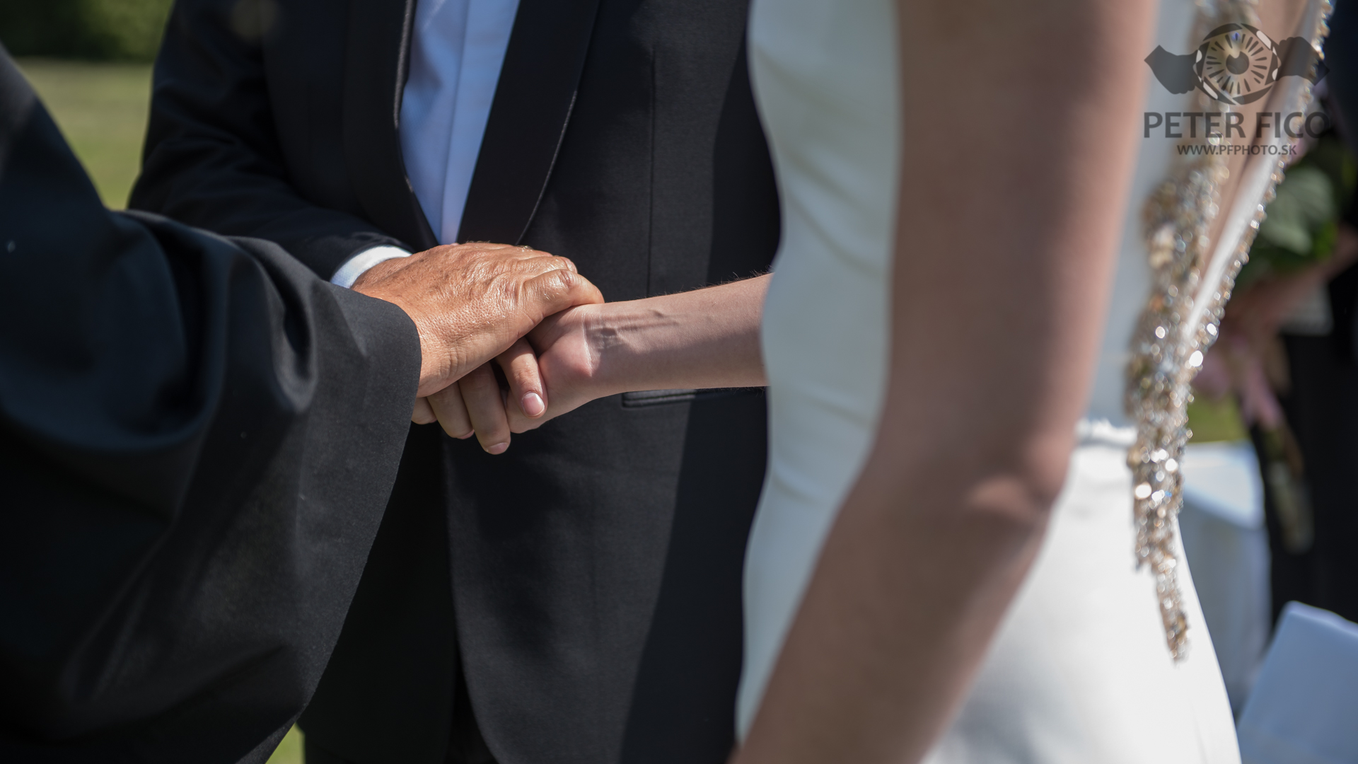 Svadobné fotky na ranči. Peter Fico svadobný a portrétny fotograf