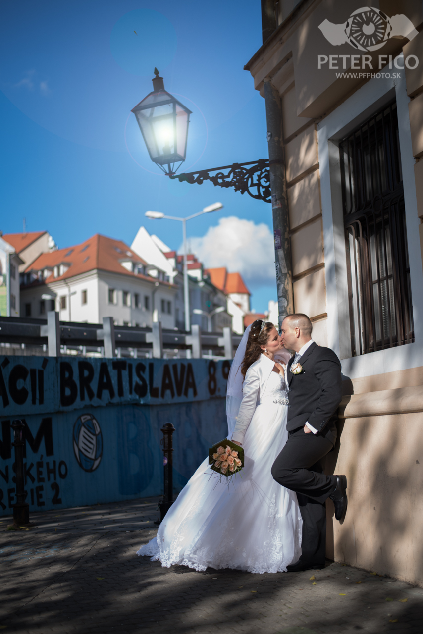 Krásne svadobné portréty v bratislave. Svadobný fotograf Peter Fico